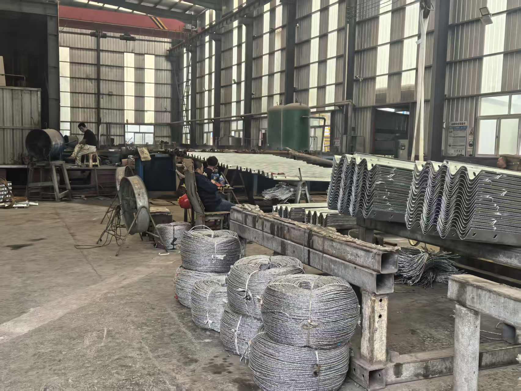 宜春市环氧锌基波形护栏三波波形护栏 - 方案